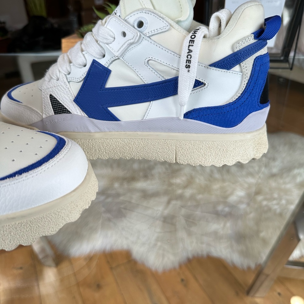 Off-White Midtop Sponge Blue Arrow size 44. 2023